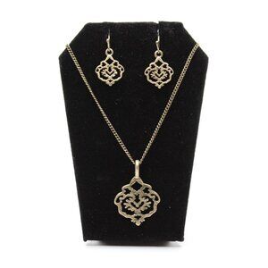 Avon SAQ Proud Heritage Necklace and Earring Set in Burnished Brass